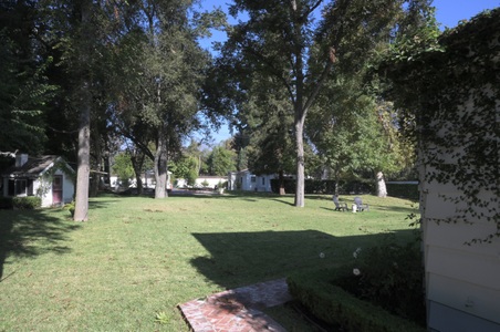 Enlarge photo 17