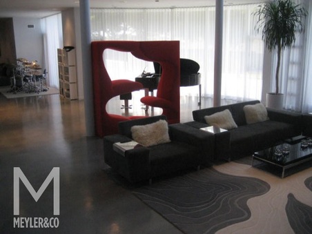 Enlarge photo 40