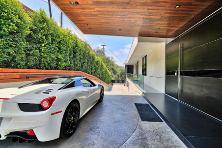 Enlarge photo 53