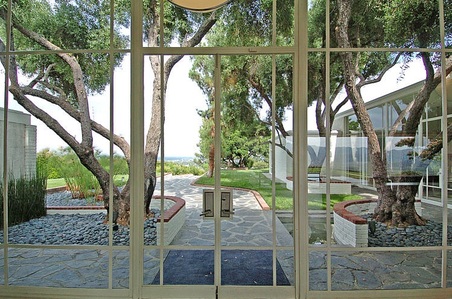 Enlarge photo 23