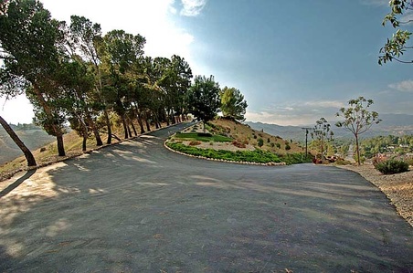 Enlarge photo 46