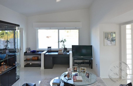 Enlarge photo 23