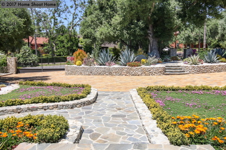 Enlarge photo 19