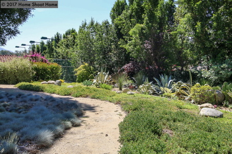 Enlarge photo 130