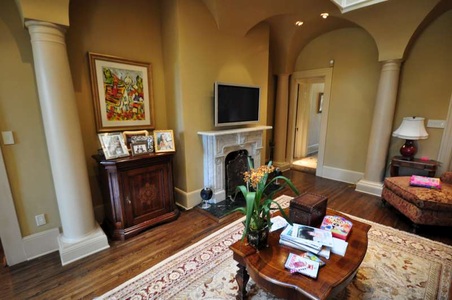Enlarge photo 46