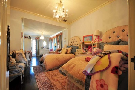Enlarge photo 62
