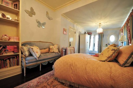 Enlarge photo 63