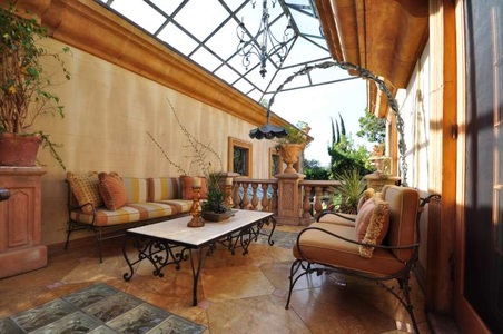 Enlarge photo 113
