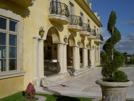 Enlarge photo 46