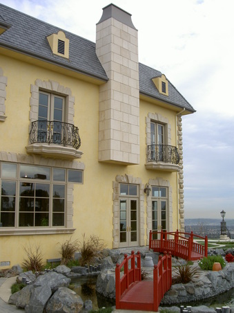 Enlarge photo 77