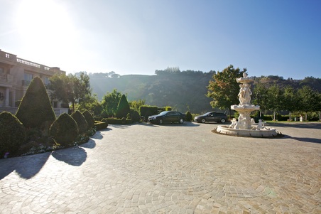 Enlarge photo 21