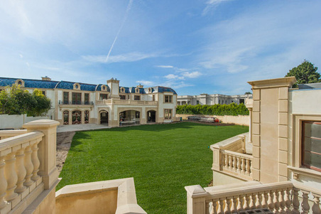Enlarge photo 38