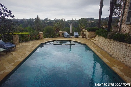 Enlarge photo 38