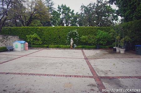 Enlarge photo 80