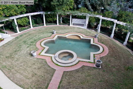 Enlarge photo 35