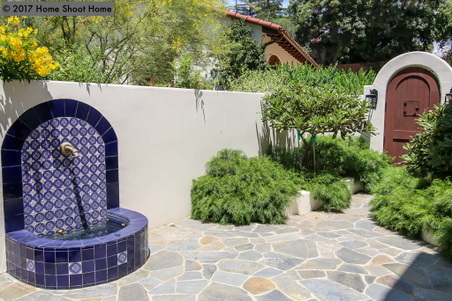 Enlarge photo 33