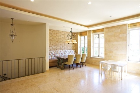 Enlarge photo 38