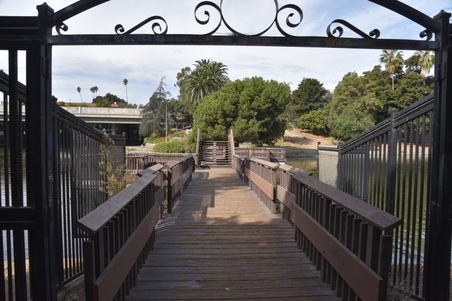 Enlarge photo 18