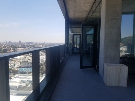 Enlarge photo 49