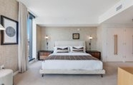 Enlarge photo 52