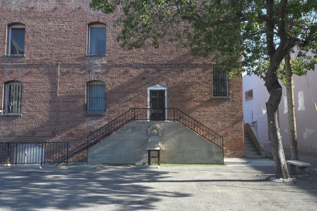Enlarge photo 13