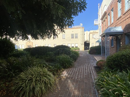 Enlarge photo 9