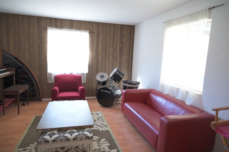 Enlarge photo 141