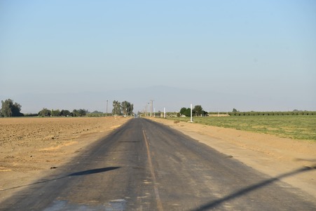Scaroni road at barn