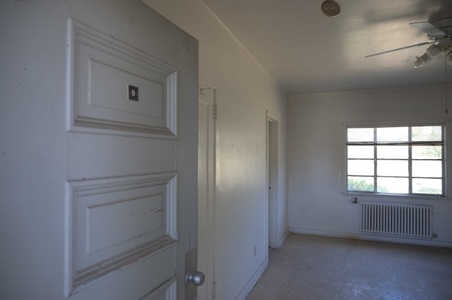 Enlarge photo 37