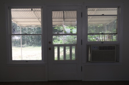 Enlarge photo 63