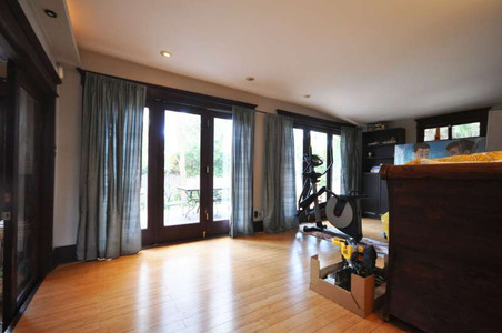 Enlarge photo 46