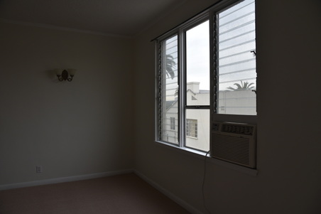 Enlarge photo 37