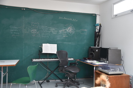 Enlarge photo 46