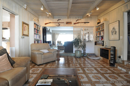 Enlarge photo 15