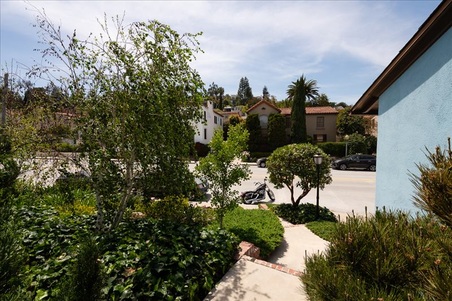 Enlarge photo 5