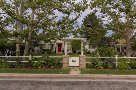 4934 Ben Ave.