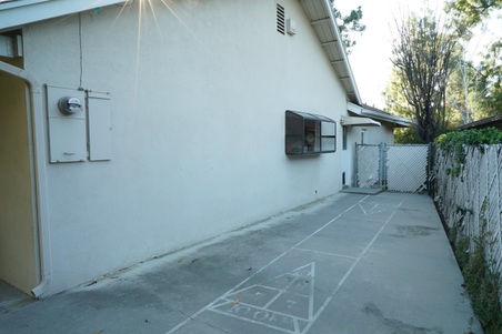 Enlarge photo 120