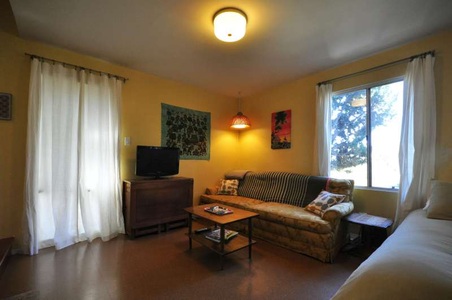 Enlarge photo 37