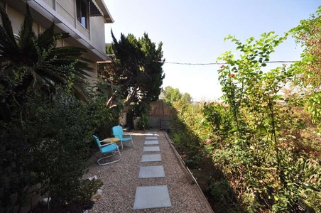 Enlarge photo 67