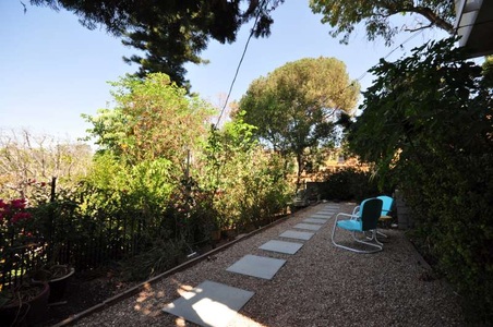 Enlarge photo 68