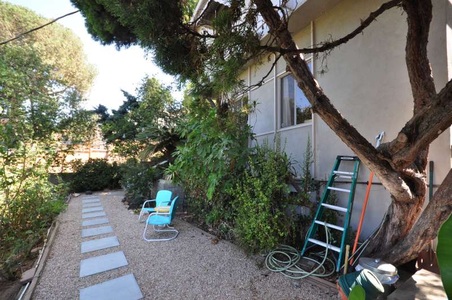 Enlarge photo 70