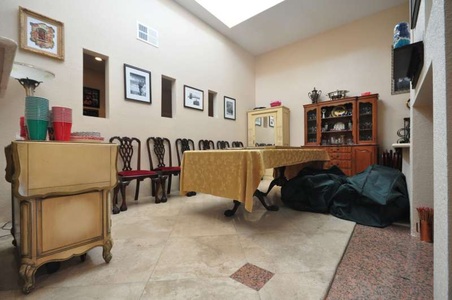 Enlarge photo 21