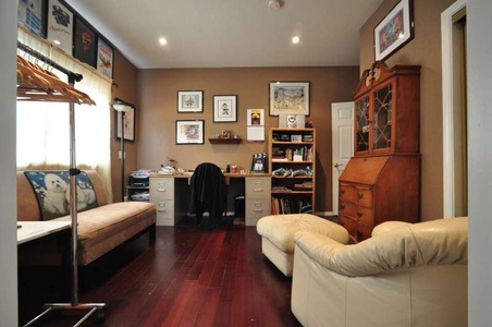 Enlarge photo 30