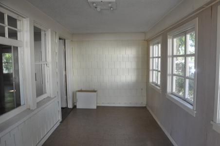 Enlarge photo 140