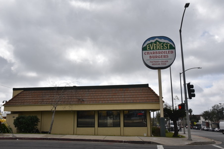 everest burger