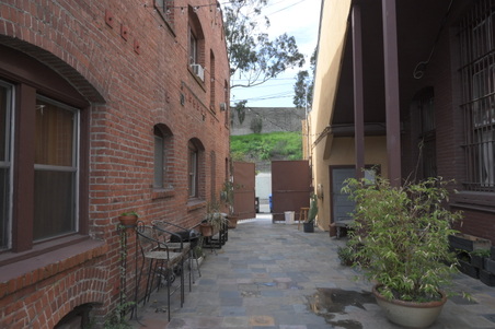 Enlarge photo 12