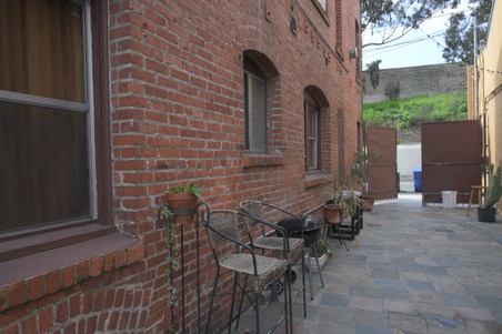 Enlarge photo 13