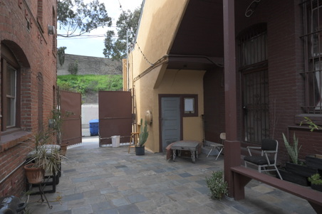 Enlarge photo 14