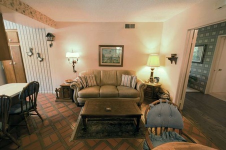 Enlarge photo 37