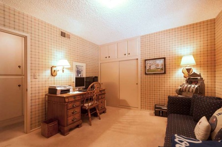 Enlarge photo 40